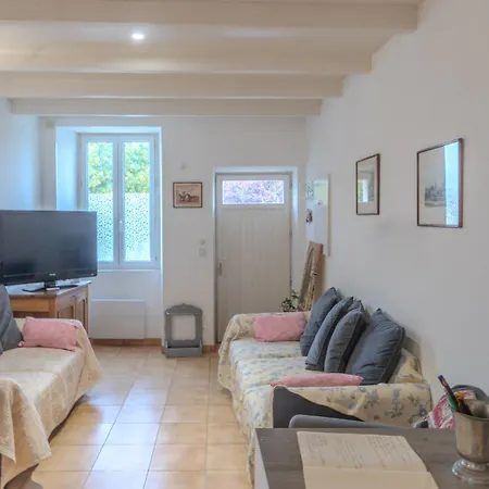 La Maison D'eloi Ferienhaus Montignac-Charente