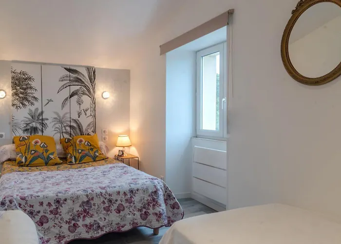 La Maison D'eloi بيت للعطل Montignac-Charente